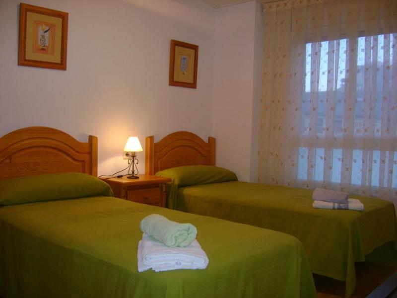 Apartamentos Pirineos Ordesa El Pueyo de Araguas Room photo