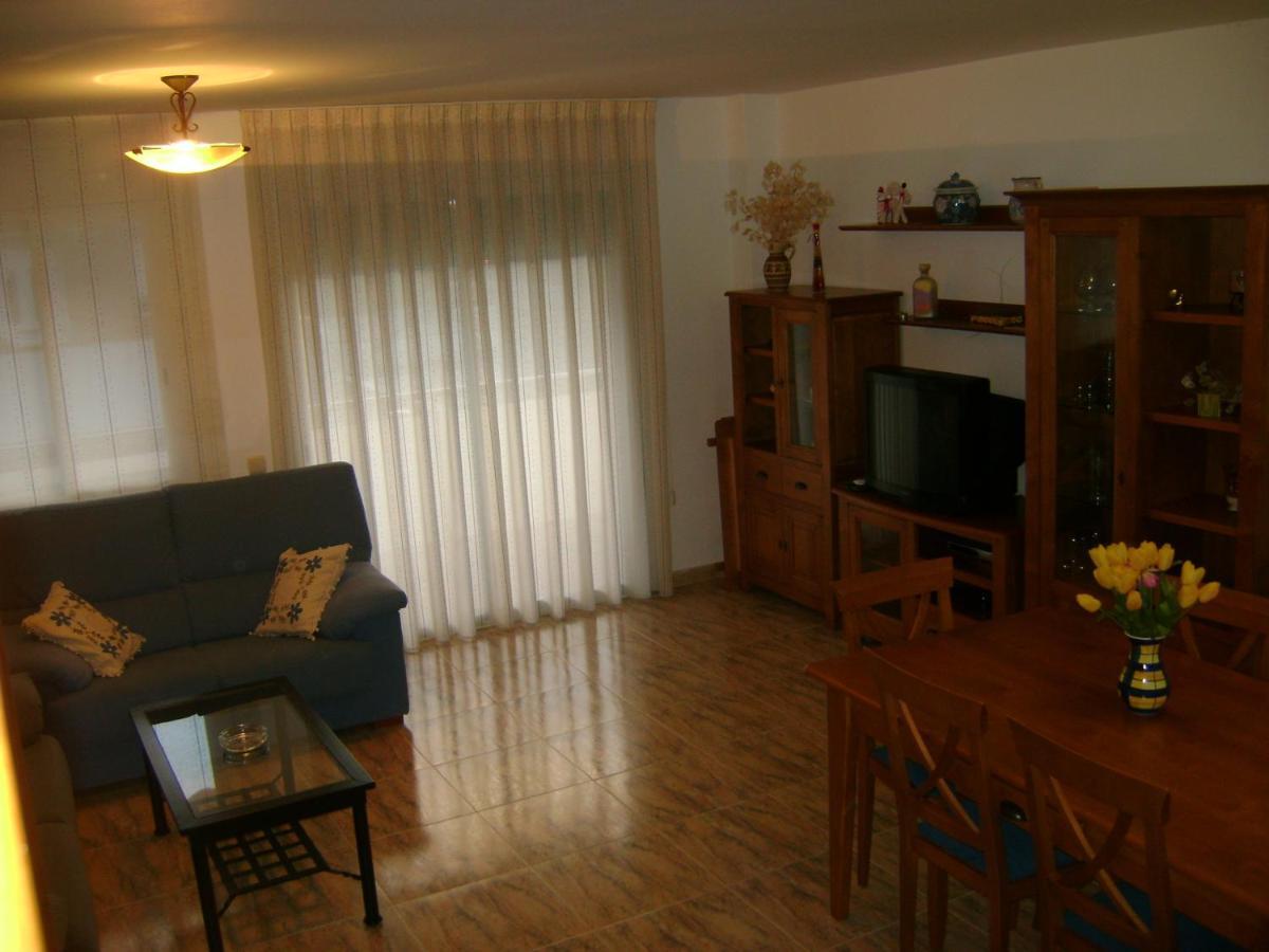 Apartamentos Pirineos Ordesa El Pueyo de Araguas Room photo